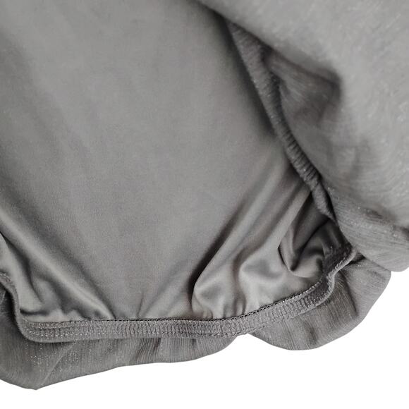 IZ Byer Blouse Size XS Gray Plisse Silver Threading Sleeveless Fully Lined NWT - Picture 11 of 12